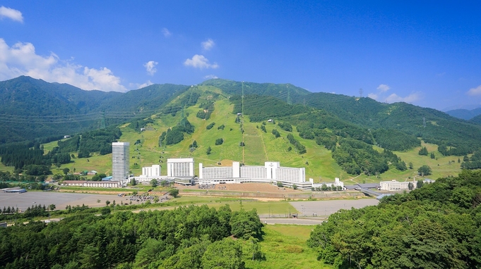 2024初夏の苗場で山たけのこ採り体験宿泊プラン（夕朝昼食付き）